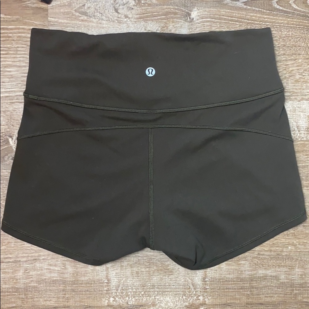 Lululemon army green short short